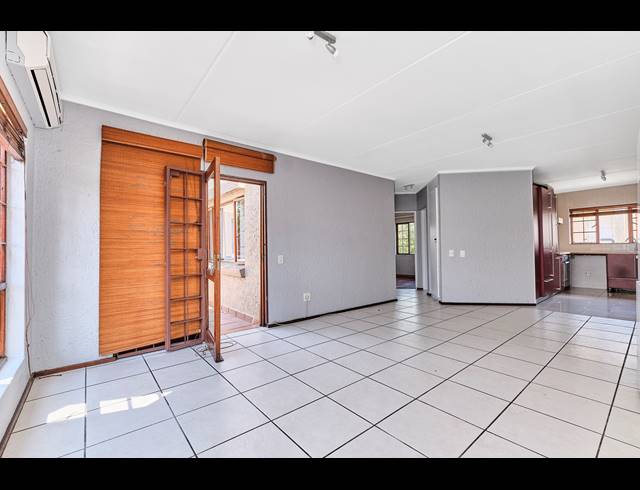 2 BEDROOM APARTMENT RENTED IN MAGALIESSIG